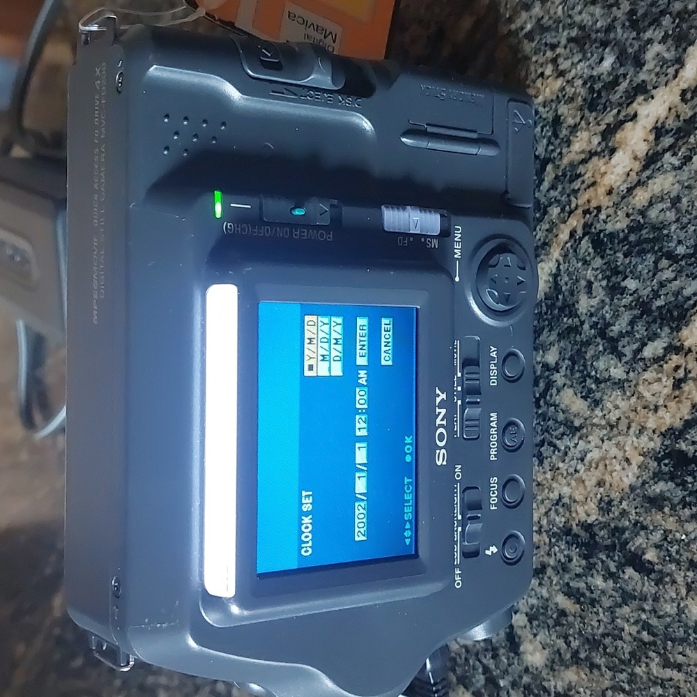 Sony Digital Mavica SD card & Floppy Disc Camera - Picture 5 of 15